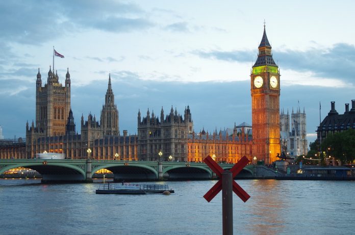 london-by-night-735085_1280