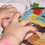 Fai un libro, fanne un altro, Elisa Mazzoli La recensione di Fai un libro, fanne un altro di Elisa Mazzoli, Il Leone Verde.